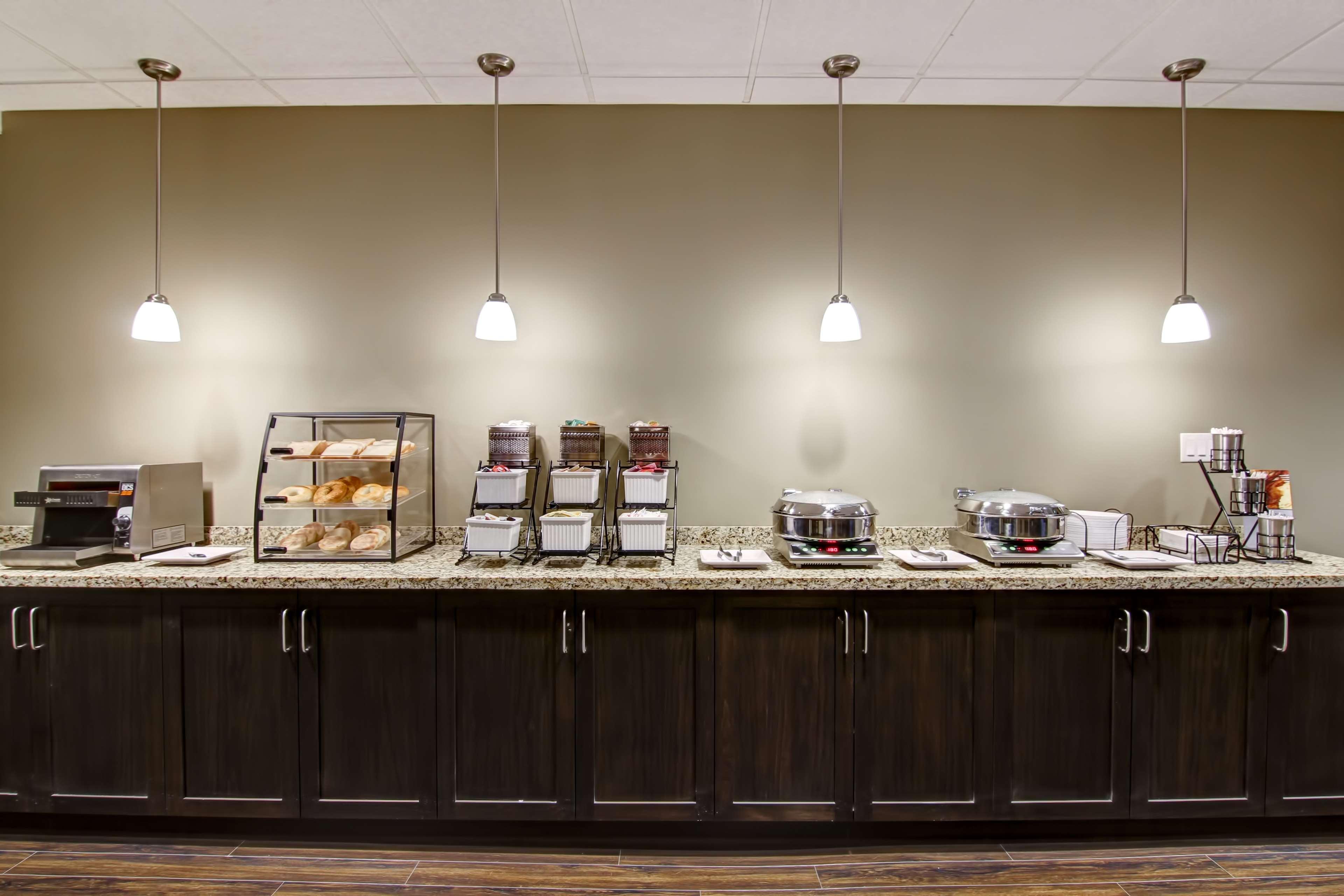 Best Western London Airport Inn&Suites Exterior foto
